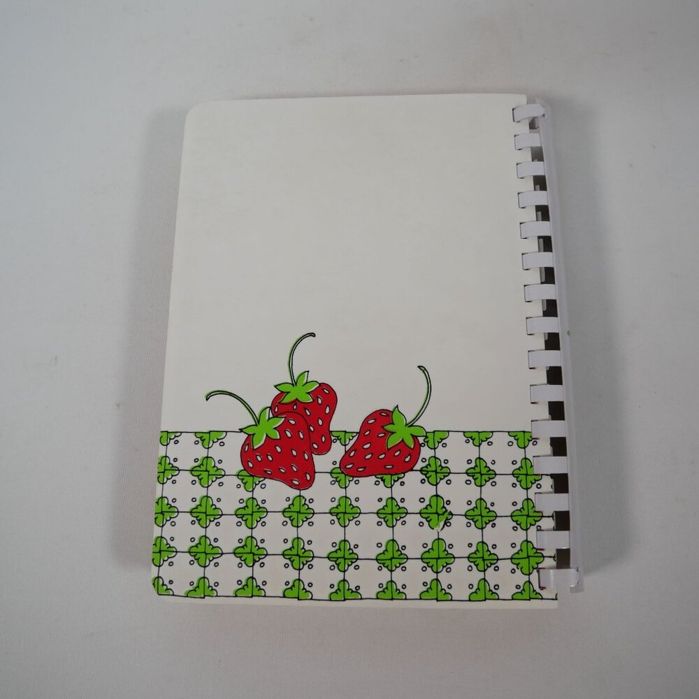 Soupcon: Seasonal Samplings From The Jr League Of Chicago 1974 Spiral Cookbook - Picture 2 of 7